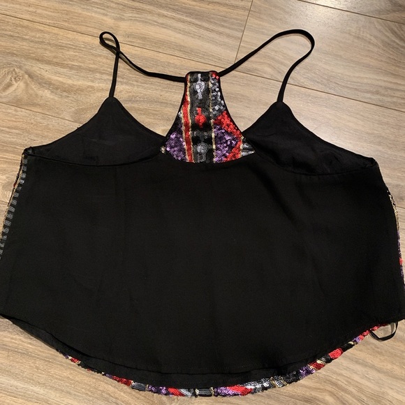 Sequence Tank Top - Picture 3 of 3